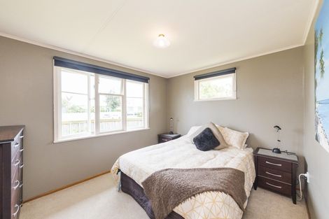Photo of property in 10 Oriana Place, Highbury, Palmerston North, 4412
