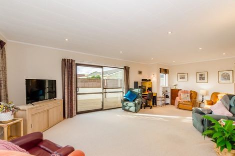 Photo of property in 3 Matai Street, Waikanae, 5036