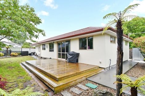 Photo of property in 4a Pannell Avenue, Wainoni, Christchurch, 8061
