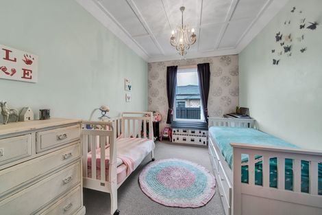 Photo of property in 53 Disraeli Street, Hawera, 4610