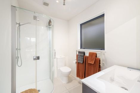 Photo of property in 32 Hussey Road, Harewood, Christchurch, 8051