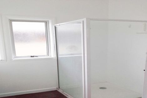 Photo of property in 3 Shortland Street, Lower Vogeltown, New Plymouth, 4310