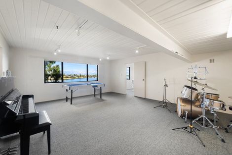 Photo of property in 38 Venus Place, Half Moon Bay, Auckland, 2012