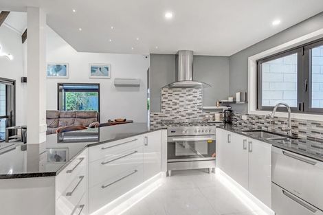 Photo of property in 5 Waddell Lane, Avondale, Christchurch, 8061