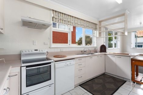 Photo of property in 56 Landing Road, Whakatane, 3120