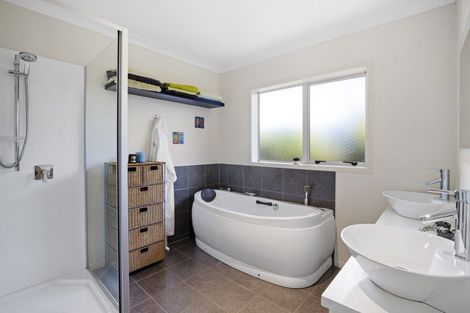 Photo of property in 499 Clark And Denize Road, Pukekawa, Tuakau, 2696