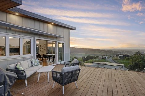 Photo of property in 16 Kiteroa Place, Cashmere, Christchurch, 8022