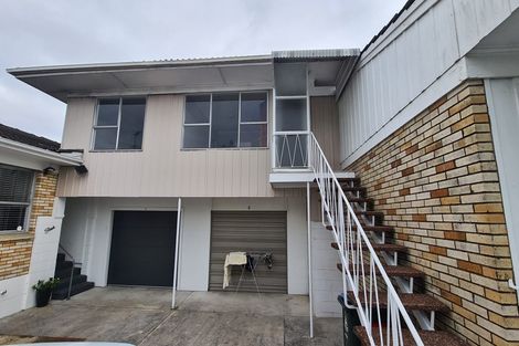 Photo of property in 3/26 Carrington Road, Point Chevalier, Auckland, 1025