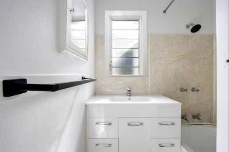 Photo of property in 612 Frederick Street, Mahora, Hastings, 4120