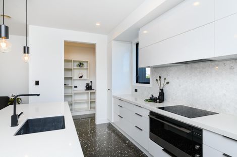 Photo of property in 2 Waimarama Court, Roslyn, Palmerston North, 4414