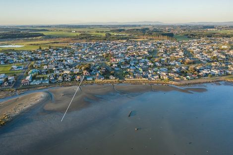 Photo of property in 15a Robbie Street, Foxton Beach, Foxton, 4815