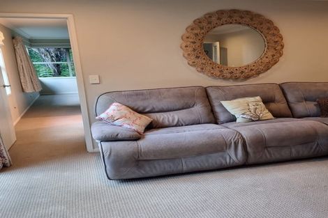 Photo of property in 92b Scott Road, Stanmore Bay, Whangaparaoa, 0932