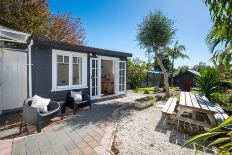 Photo of property in 35 Napier Terrace, Hospital Hill, Napier, 4110