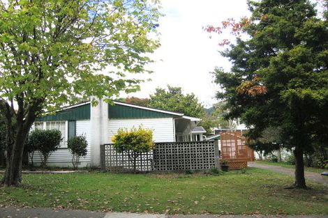 Photo of property in 14 Fendalton Crescent, Pinehaven, Upper Hutt, 5019