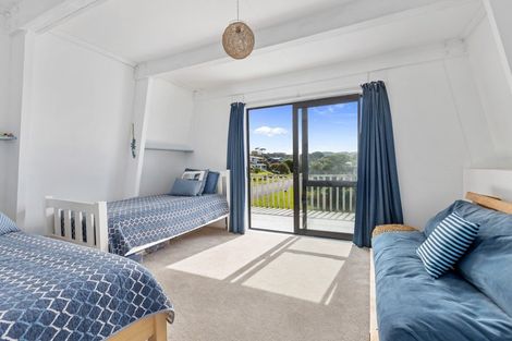 Photo of property in 3 Harapaki Road, Riversdale Beach, Masterton, 5872