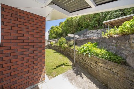 Photo of property in 36 Cumberland Street, Merrilands, New Plymouth, 4312
