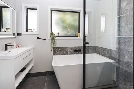 Photo of property in 36 Gould Crescent, Woolston, Christchurch, 8023