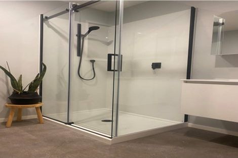 Photo of property in 1/106 Monarch Avenue, Hillcrest, Auckland, 0627