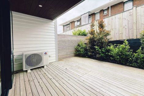 Photo of property in 18a Arrow Road, Forrest Hill, Auckland, 0620