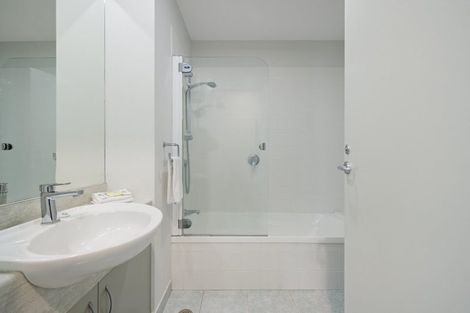 Photo of property in Beaumont Apartments, 10/12 Maunganui Road, Mount Maunganui, 3116