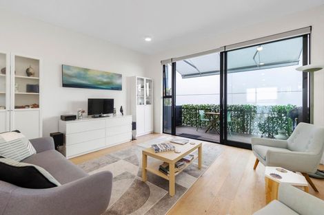 Photo of property in Sugar Lane Apartments, 4/31 Rawene Road, Birkenhead, Auckland, 0626