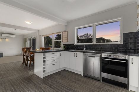 Photo of property in 16 Ashdown Place, Pahurehure, Papakura, 2113