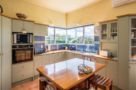 Photo of property in 131 Swamp Road, Te Horo, Otaki, 5581