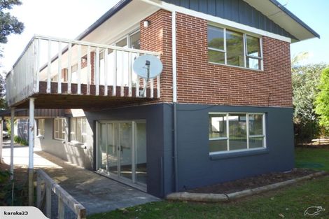 Photo of property in 3 Marama Place, One Tree Point, 0118