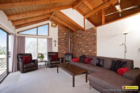 Photo of property in 150 Oaktree Avenue, Browns Bay, Auckland, 0630