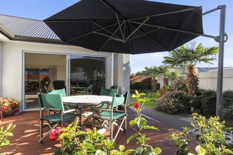 Photo of property in 2a Portland Drive, Highlands Park, New Plymouth, 4312