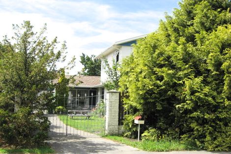 Photo of property in 20 Laing Crescent, Heathcote Valley, Christchurch, 8022