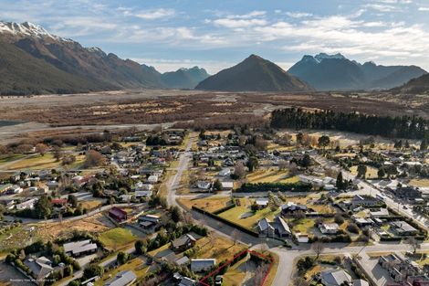 Photo of property in 35 Invincible Drive, Glenorchy, 9372