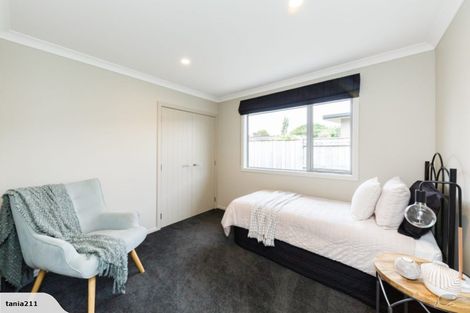 Photo of property in 10 Chestnut Close, Kelvin Grove, Palmerston North, 4414