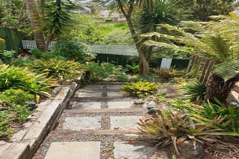 Photo of property in 32a Evans Road, Glen Eden, Auckland, 0602