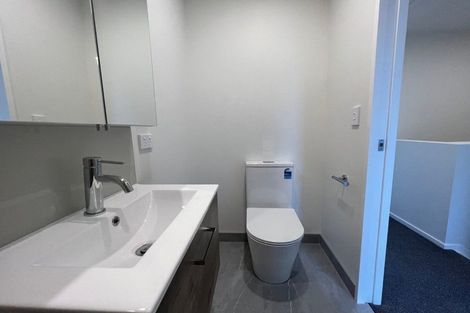 Photo of property in 2/327 Glengarry Road, Glen Eden, Auckland, 0602