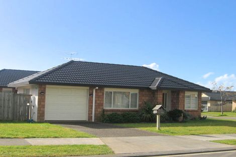 Photo of property in 12 Belcoo Crescent, East Tamaki, Auckland, 2013