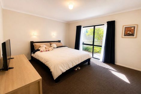 Photo of property in 39a Edgewater Parade, Waiuku, 2123