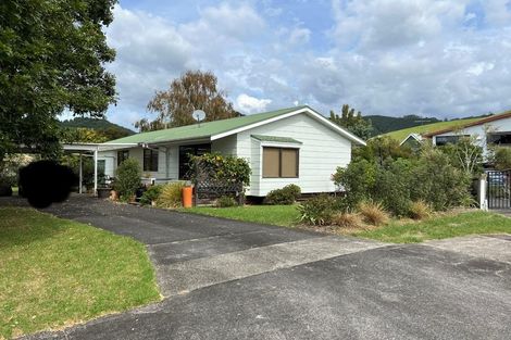 Photo of property in 12 Karawa Place, Kawakawa Bay, Papakura, 2585