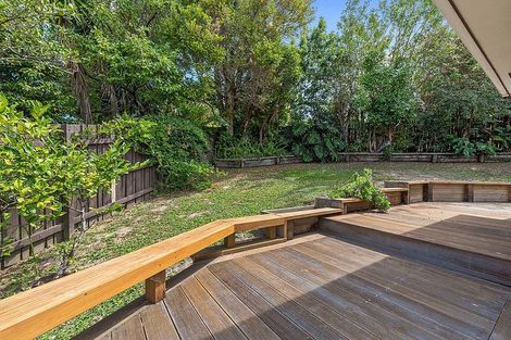 Photo of property in 33 John Downs Drive, Browns Bay, Auckland, 0630