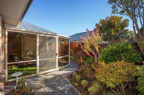 Photo of property in 1 Ashmore Lane, Strowan, Christchurch, 8052