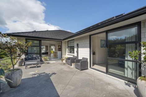 Photo of property in 11 Lakeside Terrace, Omokoroa, 3114