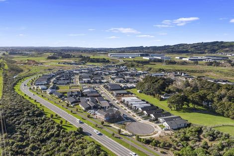 Photo of property in 12 Hillock Rise, Ramarama, 2579