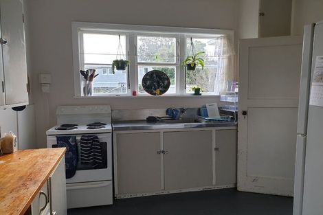 Photo of property in 7 Purser Grove, Fairfield, Lower Hutt, 5011