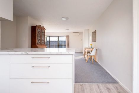 Photo of property in 2/112a Poulson Street, Addington, Christchurch, 8024