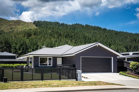 Photo of property in 226 Wise Street, Wainuiomata, Lower Hutt, 5014