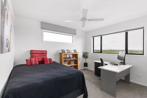 Photo of property in 63 Omega Place, Coastlands, Whakatane, 3120