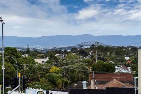 Photo of property in 6/14 Williamson Avenue, Belmont, Auckland, 0622