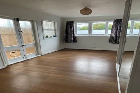 Photo of property in 86 Aroha Avenue, Sandringham, Auckland, 1025