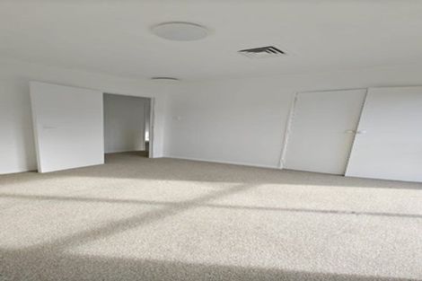 Photo of property in 6 Teviot Place, Totara Vale, Auckland, 0629
