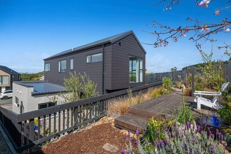 Photo of property in 16 Aquamarine Avenue, Wainui, 0992